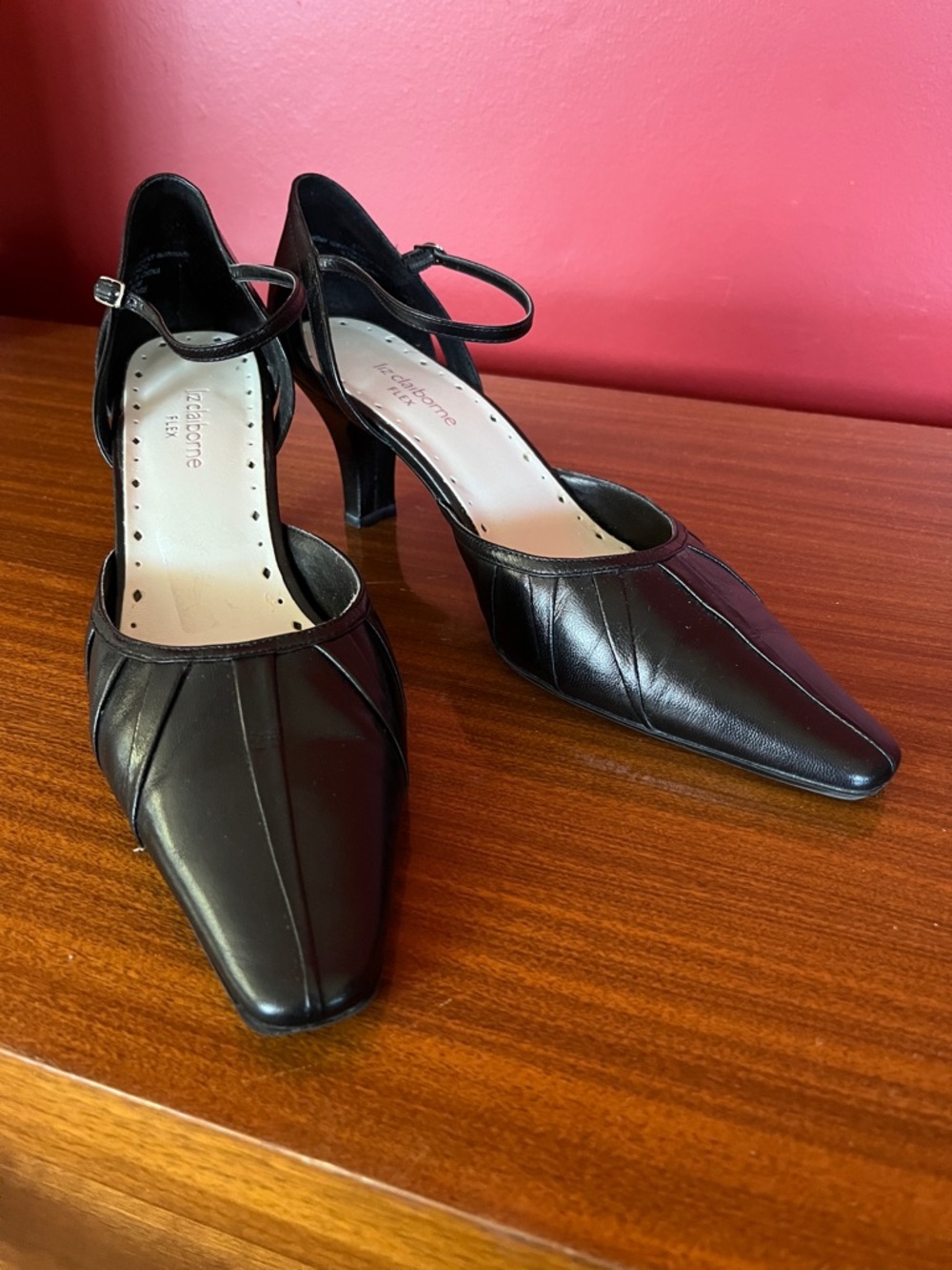 Worn Once Liz Claiborne Black Leather Pointed Mary Jane Heels